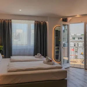 **** Otel Florum Avusturya